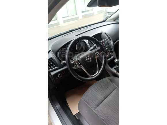 Sahibinden Opel Astra 1.4 T Sport Elegance 2019 Model  115.000 km Beyaz
