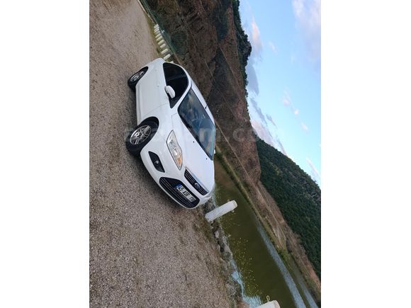 Sahibinden Ford Focus 1.6 Comfort 2011 Model