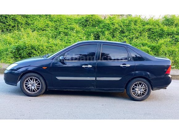 Sahibinden Ford Focus 2.0 Ghia 2000 Model