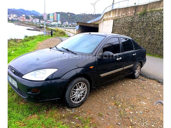 Sahibinden Ford Focus 2.0 Ghia 2000 Model