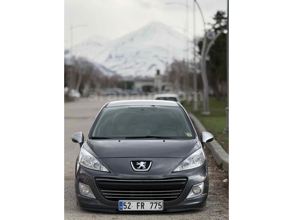 Sahibin orjinal airli 207  araç yükseltmek için satiyorum 
