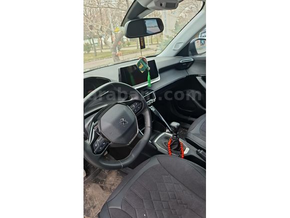 Sahibinden Peugeot 2008 1.2 PureTech Allure Dynamic 2021 Model