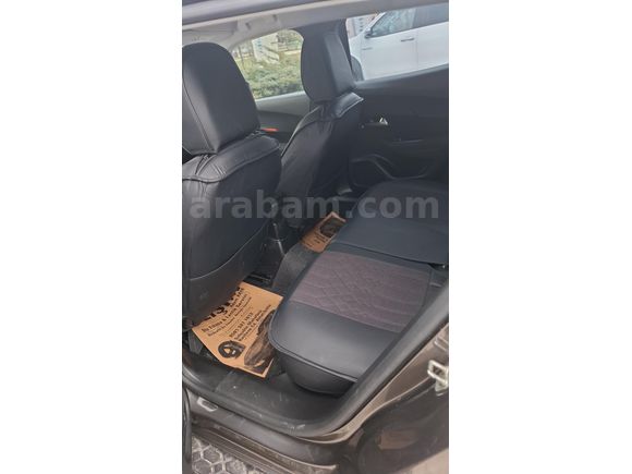 Sahibinden Peugeot 2008 1.2 PureTech Allure Dynamic 2021 Model