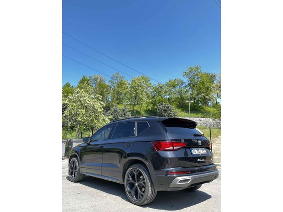 İhtiyaçtan satılık Sahibinden temiz aile aracı Seat Ateca 1.5 EcoTSI FR 2023 Model 