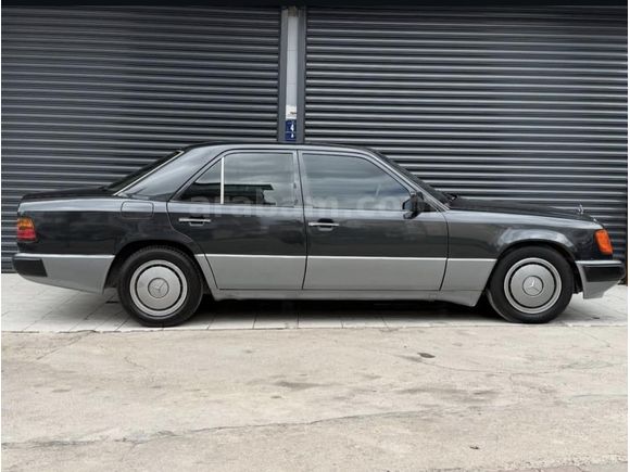 Sahibinden Mercedes - Benz 200 E 1993 Model