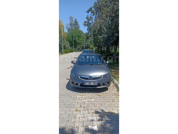 Sahibinden Honda Civic 1.6i VTEC Premium 2011 Model