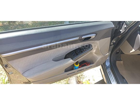 Sahibinden Honda Civic 1.6i VTEC Premium 2011 Model