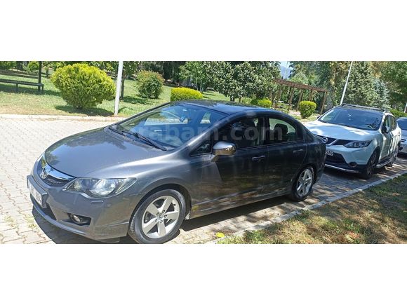 Sahibinden Honda Civic 1.6i VTEC Premium 2011 Model