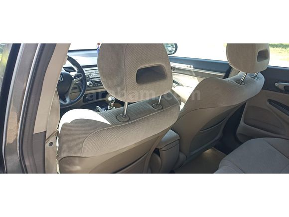 Sahibinden Honda Civic 1.6i VTEC Premium 2011 Model