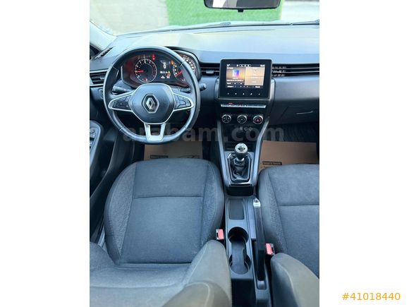 RENAULT CLİO TEMİZ BAKIMLI EKSİKSİZ DÜŞÜK KM