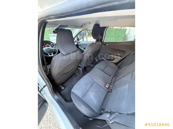 RENAULT CLİO TEMİZ BAKIMLI EKSİKSİZ DÜŞÜK KM