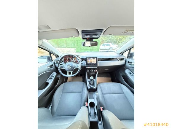 RENAULT CLİO TEMİZ BAKIMLI EKSİKSİZ DÜŞÜK KM