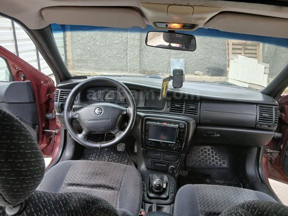 Galeriden Opel Vectra 2.0 CD 1996 Model Afyonkarahisar