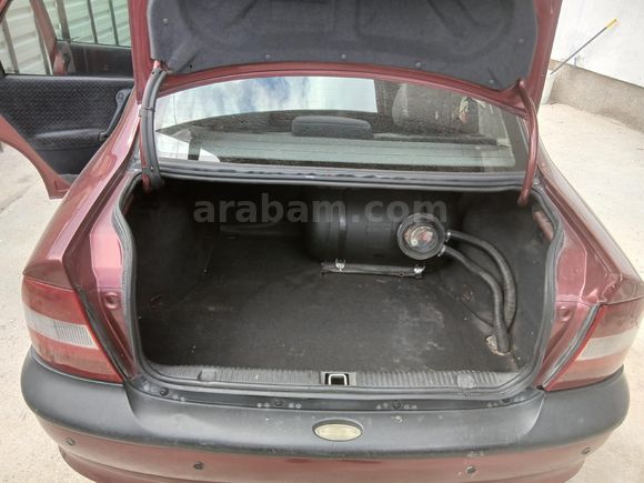 Galeriden Opel Vectra 2.0 CD 1996 Model Afyonkarahisar