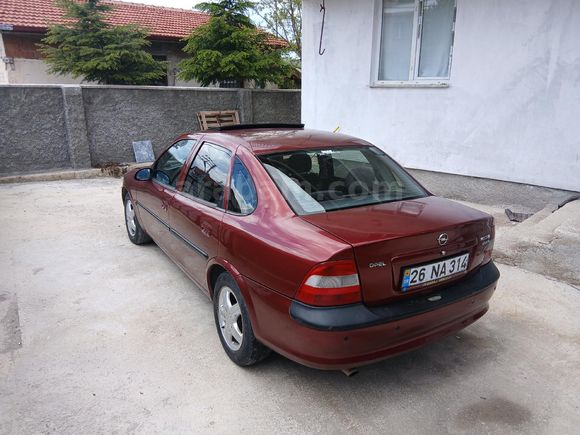 Galeriden Opel Vectra 2.0 CD 1996 Model Afyonkarahisar