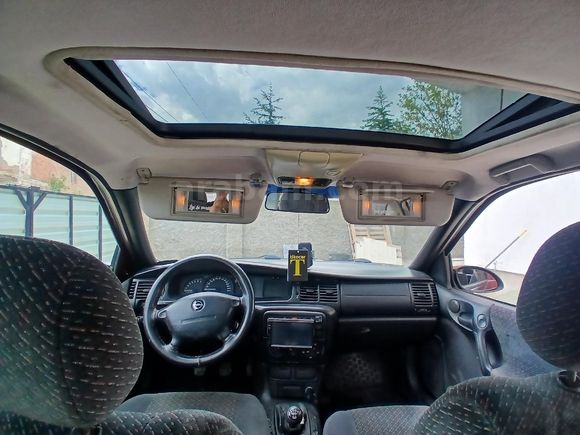 Galeriden Opel Vectra 2.0 CD 1996 Model Afyonkarahisar