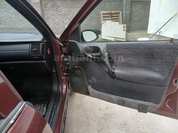 Galeriden Opel Vectra 2.0 CD 1996 Model Afyonkarahisar