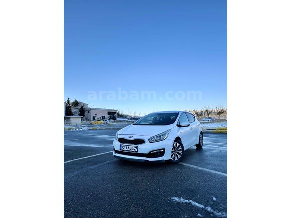 Sahibinden Kia Ceed 1.6 CRDi Comfort 2015 Model 