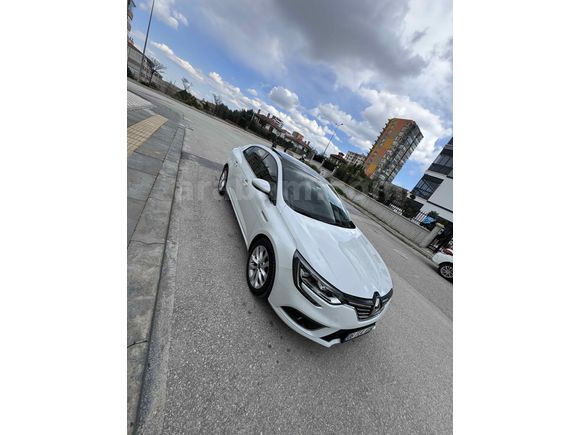 Sahibinden Renault Megane 1.3 TCe Icon 2020 Model 