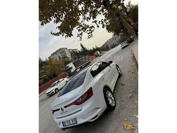 Sahibinden Renault Megane 1.3 TCe Icon 2020 Model 
