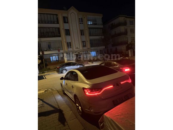 Sahibinden Renault Megane 1.3 TCe Icon 2020 Model 
