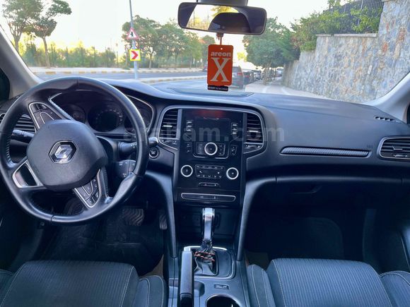Orjinal Megane 4 HB Touch 2017 | Bakımlı | Değişensiz | Hasarsız