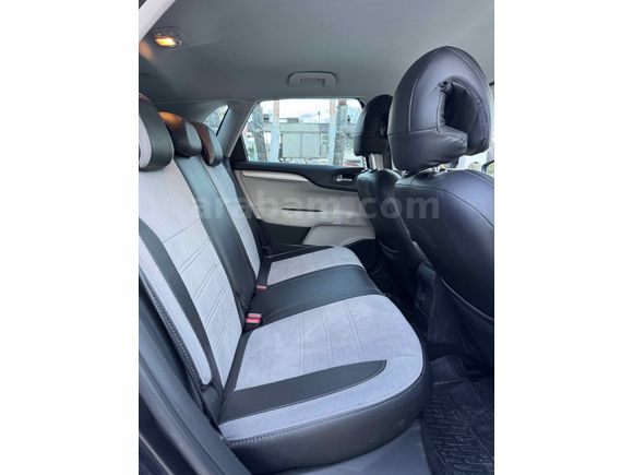 Sahibinden Citroen C4 1.6 e-HDi Confort Plus 2012 Model  302.000 km Siyah