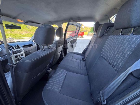 Sahibinden Dacia Sandero 1.5 dCi Black Line 2012 Model 