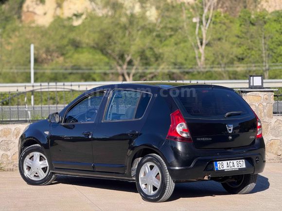 Sahibinden Dacia Sandero 1.5 dCi Black Line 2012 Model 