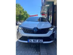 Sahibinden Renault Clio 1.0 TCe Techno Esprit Alpine 2025 Model hatasız 3 yıl garantili. 