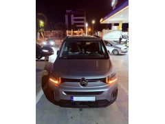 Sıfır Ayarında Citroen Berlingo 1.5 BlueHDI EAT8 Plus Şerit Takip Safety Brake %20 Kdv Fat. 
