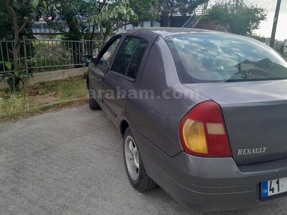 Sahibinden Renault Clio 1.4 RNA 2000 Model
