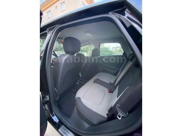 Sahibinden Renault Captur 1.5 dCi Touch 2013 Model  195.000 km Siyah