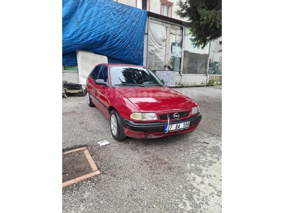 opel astra HB 1.4 benzin LPG