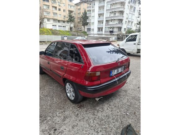 opel astra HB 1.4 benzin LPG