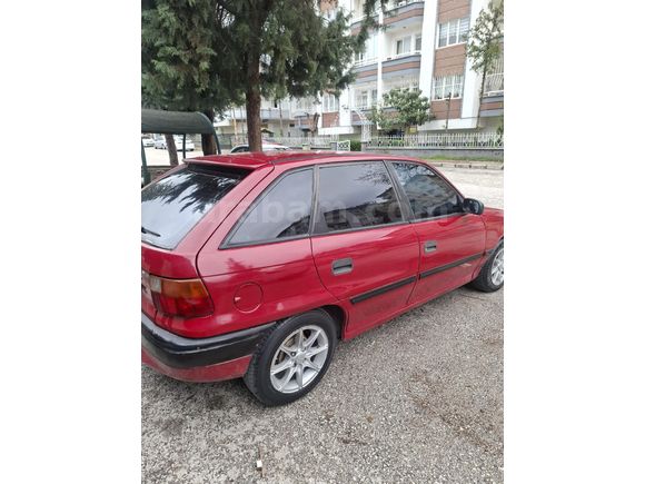 opel astra HB 1.4 benzin LPG
