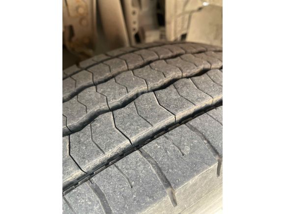  Isuzu NPR 8 Long Orjinal Kilometre  