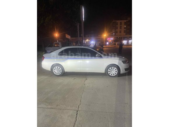 Sahibinden Skoda Rapid 1.4 TDI GreenTec Ambition 2016 Model 
