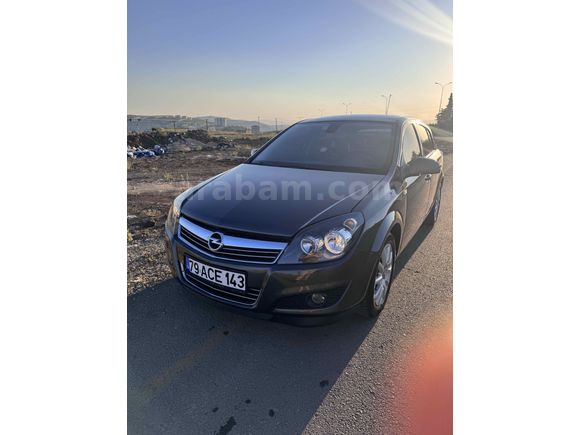 Sahibinden Opel Astra 1.3 CDTI Essentia 2011 Model  160.000 km Füme