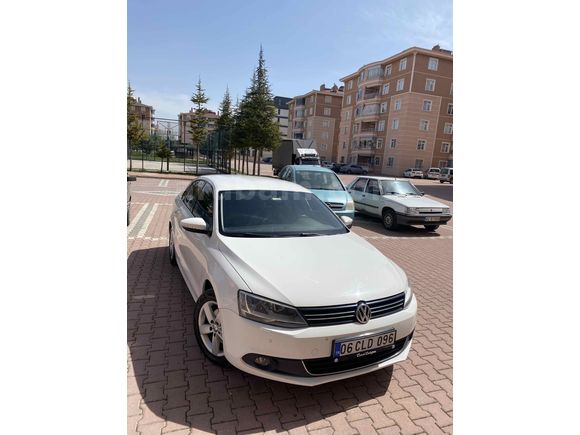 Sahibinden Volkswagen Jetta 1.6 TDi Comfortline 2013 Model Konya 186.000 km Beyaz