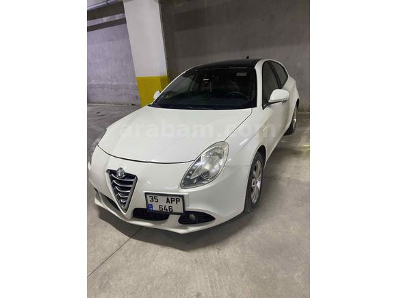 Sahibinden Alfa Romeo Giulietta 1.6 JTD Distinctive 2012 Model 