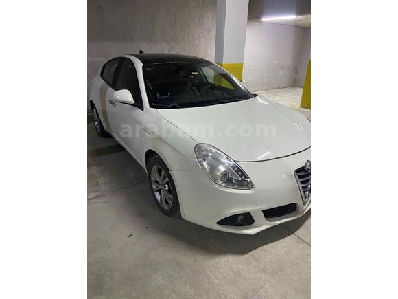 Sahibinden Alfa Romeo Giulietta 1.6 JTD Distinctive 2012 Model 