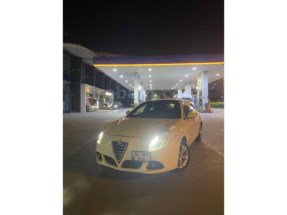 Sahibinden Alfa Romeo Giulietta 1.6 JTD Distinctive 2012 Model 