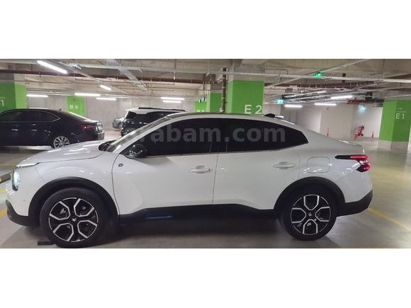 Sahibinden Citroen e-C4 X Shine Bold 2022 Model Sivas