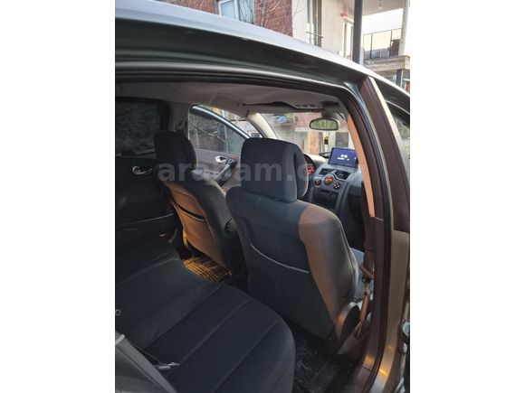 Sahibinden Renault Megane 1.6 Dynamique 2004 Model