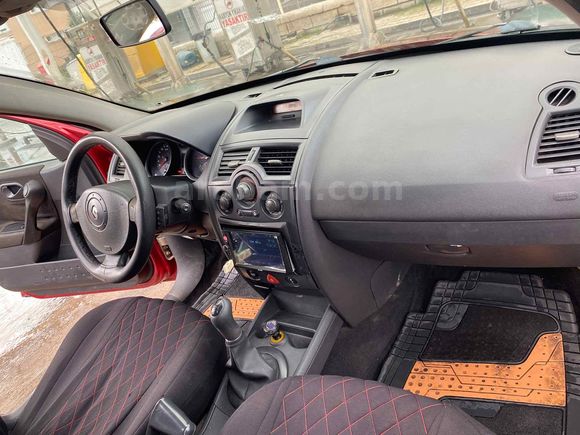 Sahibinden Renault Megane 1.5 dCi Dynamique 2004 Model 