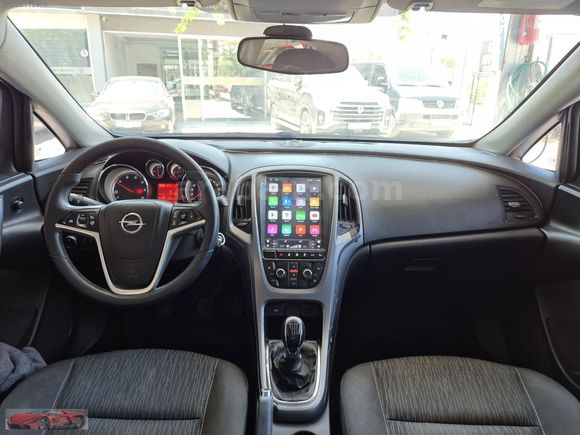 2017 MODEL 140 BİN KM ASTRA SEDAN 1.6 CDTI TUTULAN MODEL