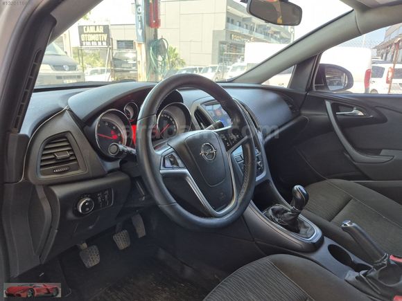 2017 MODEL 140 BİN KM ASTRA SEDAN 1.6 CDTI TUTULAN MODEL