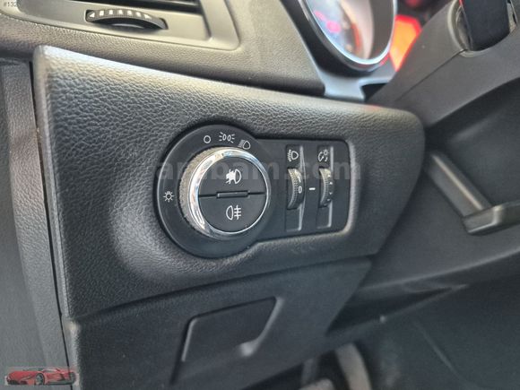 2017 MODEL 140 BİN KM ASTRA SEDAN 1.6 CDTI TUTULAN MODEL