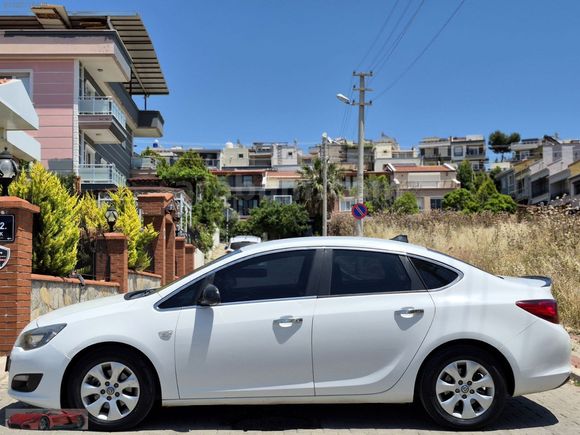 2017 MODEL 140 BİN KM ASTRA SEDAN 1.6 CDTI TUTULAN MODEL
